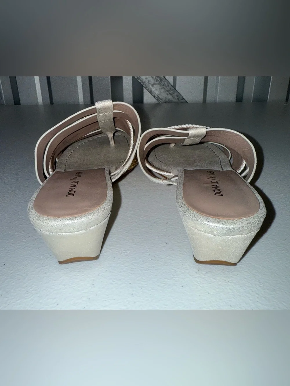 NEW Donald J Pliner Dara wedge sandals size 8 1/2